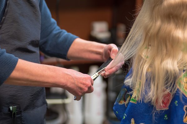 Idées de coupes de cheveux femme mi long pour un look tendance
